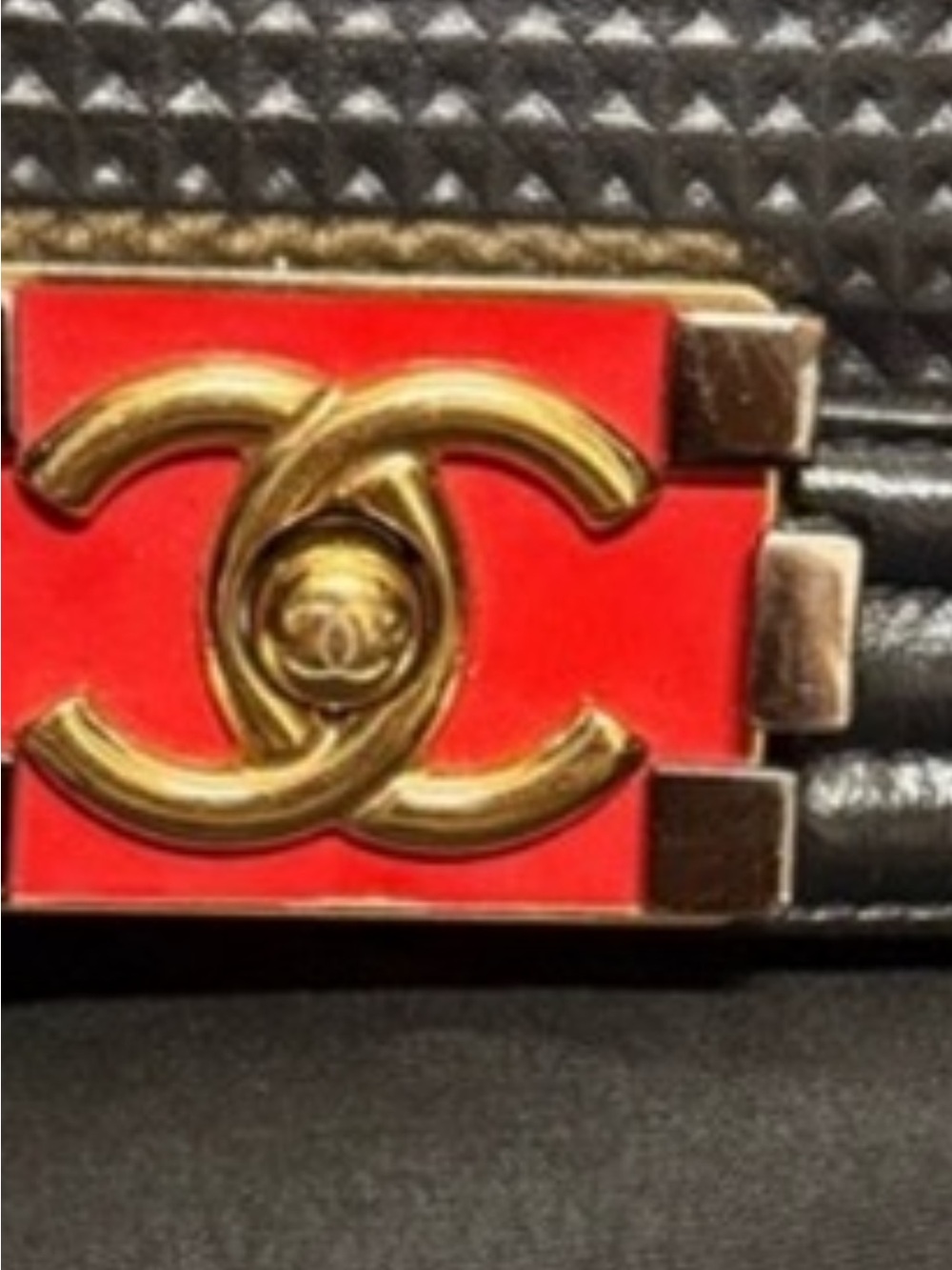 Chanel Large Boy shoulder bag - Picture 4 of 10